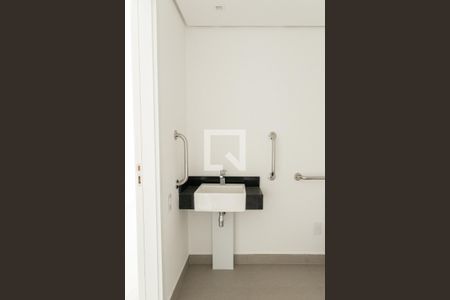 Banheiro de kitnet/studio à venda com 1 quarto, 92m² em Pompeia, São Paulo