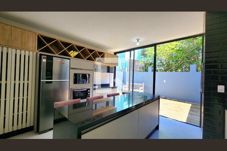 Casa para alugar com 139m², 3 quartos e 1 vaga Casa para alugar com 139m², 3 quartos e 1 vagaCozinha