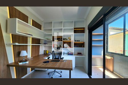 Casa para alugar com 139m², 3 quartos e 1 vaga Casa para alugar com 139m², 3 quartos e 1 vagaHome Office