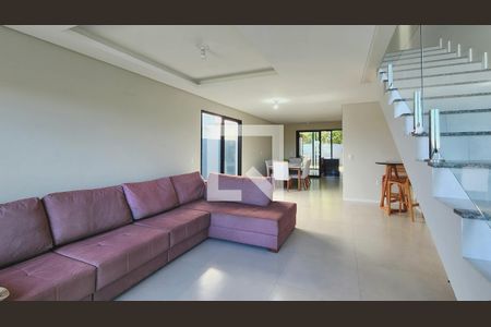 Sala de Estar de casa para alugar com 3 quartos, 139m² em Campeche Central, Florianópolis