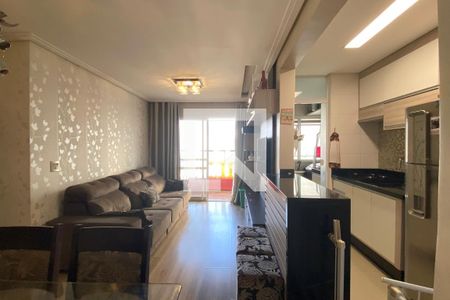 Sala de apartamento para alugar com 2 quartos, 68m² em Jardim Tupanci, Barueri