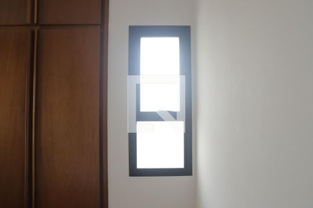 Apartamento à venda com 95m², 3 quartos e 2 vagasQuarto 02