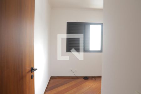 Apartamento à venda com 95m², 3 quartos e 2 vagasQuarto 02