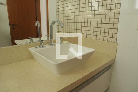 Apartamento à venda com 95m², 3 quartos e 2 vagasBanheiro da Suíte