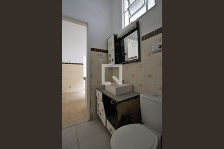 Banheiro de casa para alugar com 1 quarto, 50m² em Galo Branco, São Gonçalo