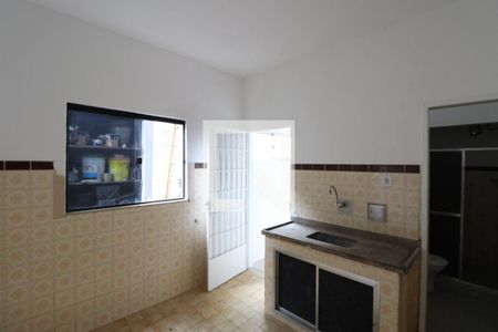 Cozinha de casa para alugar com 1 quarto, 50m² em Galo Branco, São Gonçalo