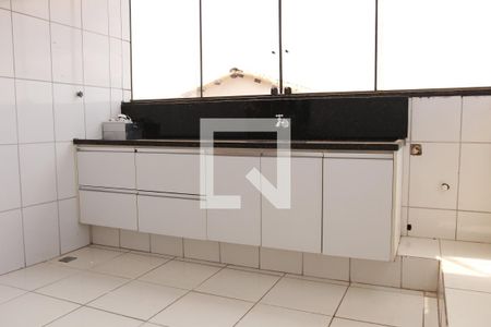 Apartamento para alugar com 120m², 2 quartos e 1 vagaÁrea de Serviço