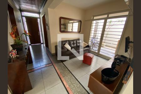 Casa à venda com 4 quartos, 358m² em Fernão Dias, Belo Horizonte