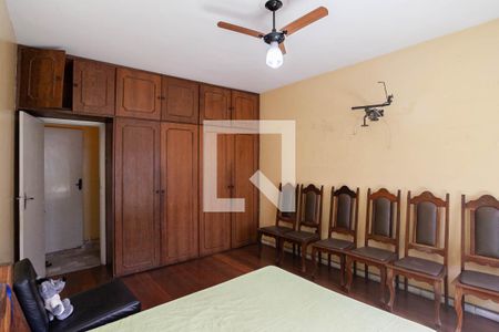 Casa à venda com 400m², 5 quartos e 2 vagasQuarto 3