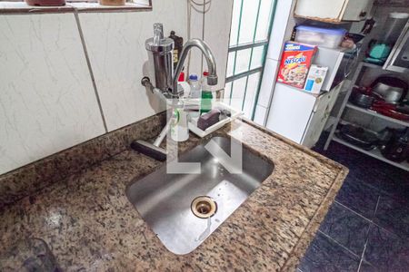 Casa à venda com 400m², 5 quartos e 2 vagasCozinha 