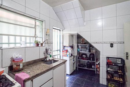 Casa à venda com 400m², 5 quartos e 2 vagasCozinha 