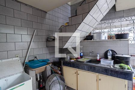 Casa à venda com 400m², 5 quartos e 2 vagasÁrea de serviço 