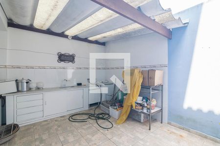 Casa para alugar com 242m², 3 quartos e 2 vagas Casa para alugar com 242m², 3 quartos e 2 vagasÁrea de Serviço