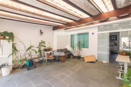 Casa para alugar com 242m², 3 quartos e 2 vagas Casa para alugar com 242m², 3 quartos e 2 vagasGaragem