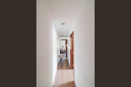 Casa para alugar com 242m², 3 quartos e 2 vagas Casa para alugar com 242m², 3 quartos e 2 vagasCorredor