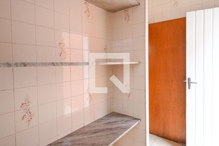 Casa de condomínio à venda com 135m², 3 quartos e 2 vagasDespensa