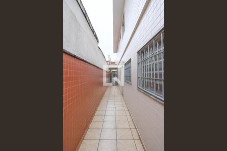 Casa de condomínio à venda com 135m², 3 quartos e 2 vagasQuintal