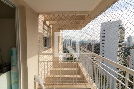 Sacada de apartamento para alugar com 3 quartos, 66m² em Vila Suzana, São Paulo
