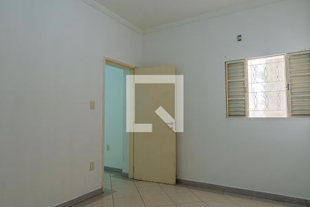 Casa para alugar com 200m², 4 quartos e 4 vagas Casa para alugar com 200m², 4 quartos e 4 vagasQuarto 2