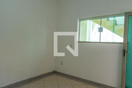 Casa para alugar com 200m², 4 quartos e 4 vagas Casa para alugar com 200m², 4 quartos e 4 vagasSala