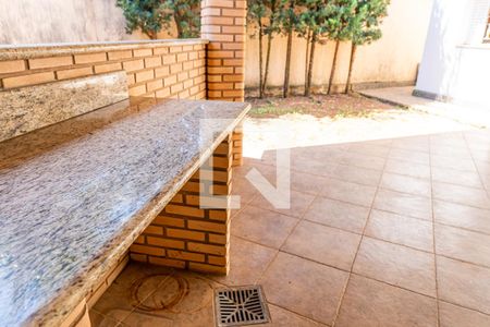 Casa para alugar com 200m², 4 quartos e 4 vagas Casa para alugar com 200m², 4 quartos e 4 vagasChurrasqueira