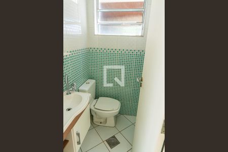 Casa para alugar com 200m², 4 quartos e 4 vagas Casa para alugar com 200m², 4 quartos e 4 vagasBanheiro