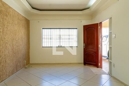 Sala de casa para alugar com 4 quartos, 200m² em Jardim Baronesa, Campinas