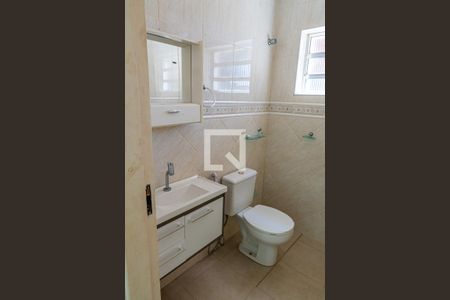 Casa para alugar com 200m², 4 quartos e 4 vagas Casa para alugar com 200m², 4 quartos e 4 vagasBanheiro