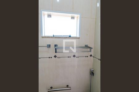 Casa para alugar com 200m², 4 quartos e 4 vagas Casa para alugar com 200m², 4 quartos e 4 vagasBanheiro da Suíte 1