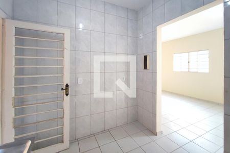 Casa para alugar com 80m², 3 quartos e 2 vagasCozinha