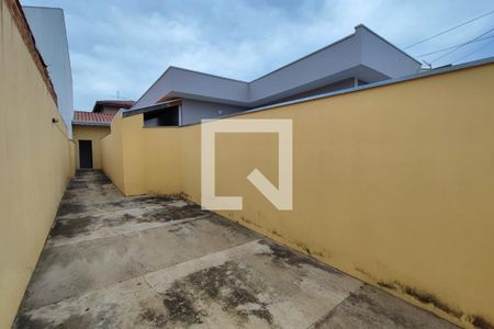 Casa para alugar com 80m², 3 quartos e 2 vagasQuintal