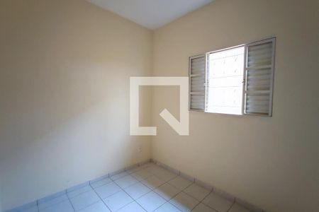 Casa para alugar com 80m², 3 quartos e 2 vagasQuarto 2