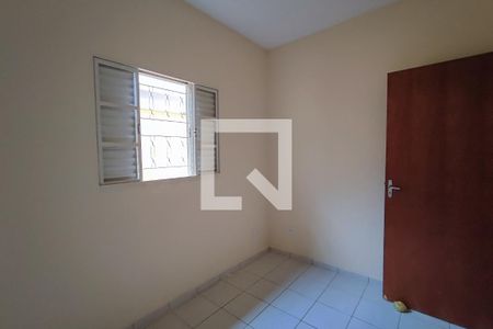 Casa para alugar com 80m², 3 quartos e 2 vagasQuarto 2