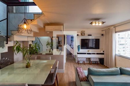 Sala  de apartamento à venda com 2 quartos, 117m² em Vila Sofia, São Paulo