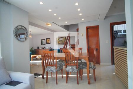 Sala de Jantar de casa à venda com 3 quartos, 162m² em Jardim Itu Sabará, Porto Alegre