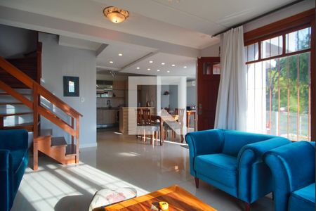 Sala de casa à venda com 3 quartos, 162m² em Jardim Itu Sabará, Porto Alegre