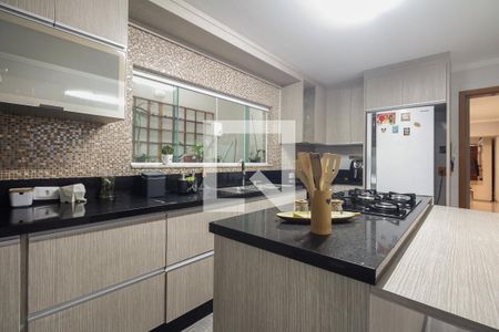 Casa à venda com 152m², 3 quartos e 2 vagasCozinha 