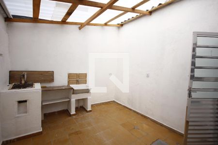 Casa à venda com 64m², 1 quarto e sem vagaQuintal