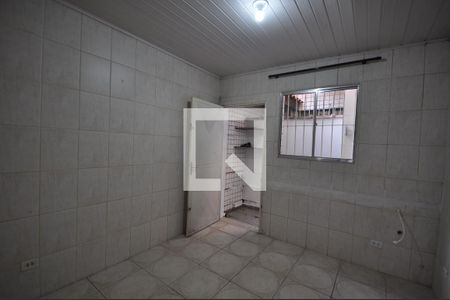 Quarto 2 de casa para alugar com 2 quartos, 80m² em Vila Nilo, São Paulo
