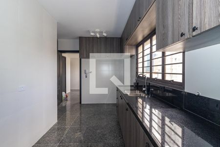 Apartamento para alugar com 202m², 3 quartos e 3 vagas Apartamento para alugar com 202m², 3 quartos e 3 vagasCozinha