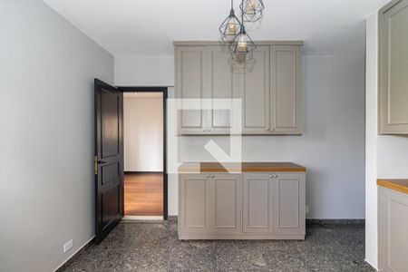 Apartamento para alugar com 202m², 3 quartos e 3 vagas Apartamento para alugar com 202m², 3 quartos e 3 vagasCopa