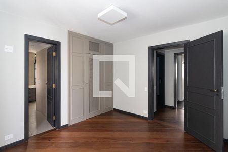 Apartamento para alugar com 202m², 3 quartos e 3 vagas Apartamento para alugar com 202m², 3 quartos e 3 vagasSuíte 2
