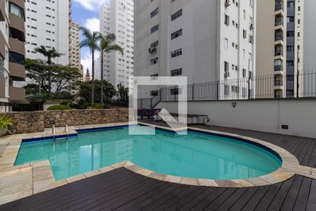 Apartamento para alugar com 202m², 3 quartos e 3 vagas Apartamento para alugar com 202m², 3 quartos e 3 vagasÁrea comum do prédio