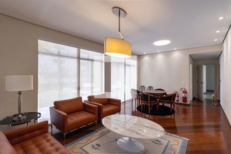 Apartamento para alugar com 202m², 3 quartos e 3 vagas Apartamento para alugar com 202m², 3 quartos e 3 vagasÁrea comum do prédio - Salão de Festas