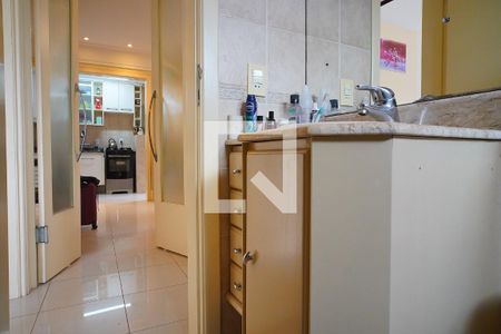 Apartamento à venda com 67m², 2 quartos e 1 vagaBanheiro Corredor