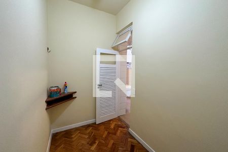 Apartamento para alugar com 128m², 3 quartos e 1 vagaQuarto de Serviço