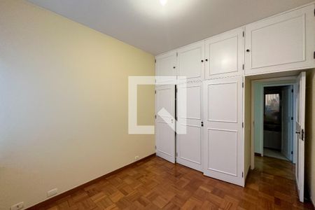 Quarto 01 de apartamento para alugar com 3 quartos, 128m² em Copacabana, Rio de Janeiro
