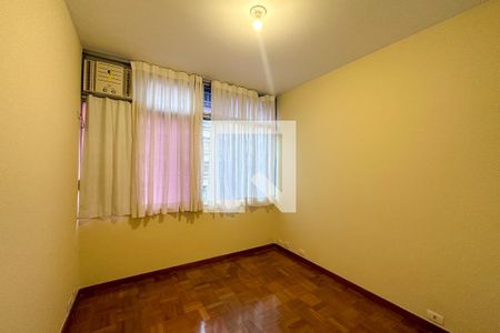 Quarto 01 de apartamento para alugar com 3 quartos, 128m² em Copacabana, Rio de Janeiro