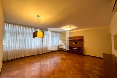 Sala de apartamento para alugar com 3 quartos, 128m² em Copacabana, Rio de Janeiro
