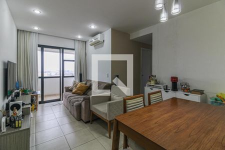 Sala de apartamento à venda com 3 quartos, 74m² em Recreio dos Bandeirantes, Rio de Janeiro